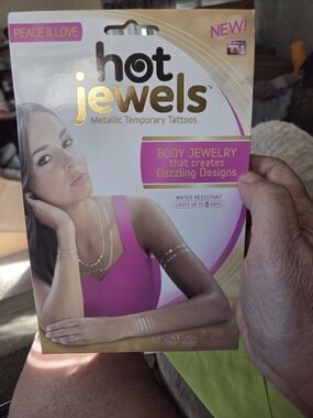 Hot Jewels Metallic Temporary Tattoos - Gold and Pink Designs